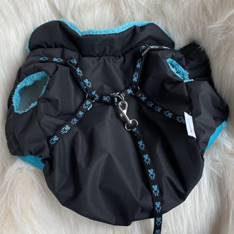 ❄️ Zimní kožíšek pro psa se všitými kšírami – černý