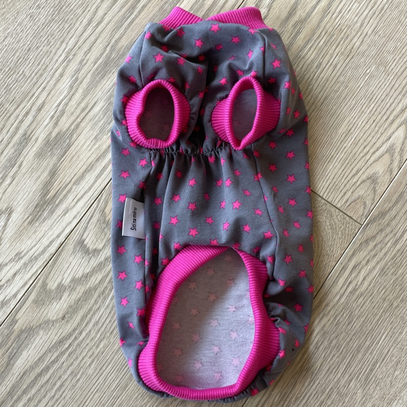 Tričko pro psa šedé s hvězdičkami – 100% bavlna