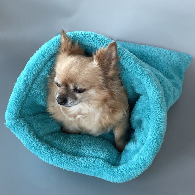 Pelíšek- tulipytlík Teddy 45x55 vyztužený okraj, extra huňatý tyrkysový