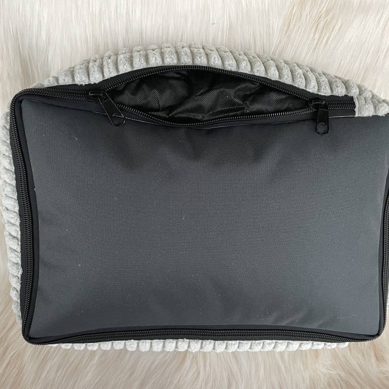 Luxusní pelíšek pro psa – šedý (45 × 30 cm)