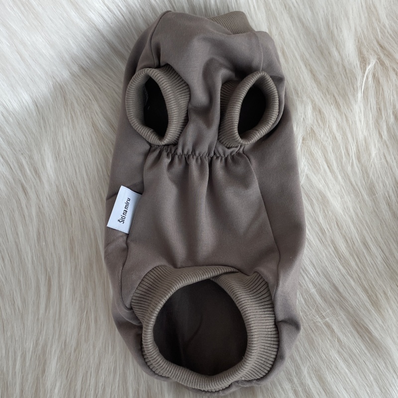 Tenké tričko pro psa, vhodné jako spodní vrstva pod bundu – barva Moca