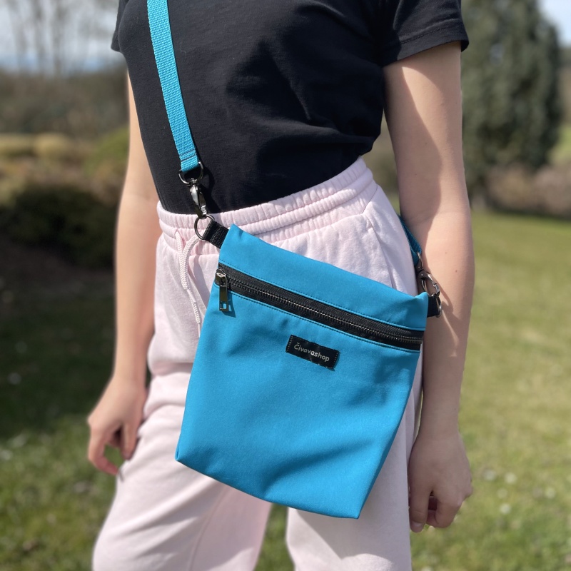 Venčící Mini Crossbody (21×22 cm) – praktická, stylová a voděodolná, tyrkysová