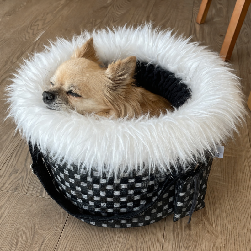 Luxusní taška pro psa 2v1 Sánchez, 30cm - černobílá kostka