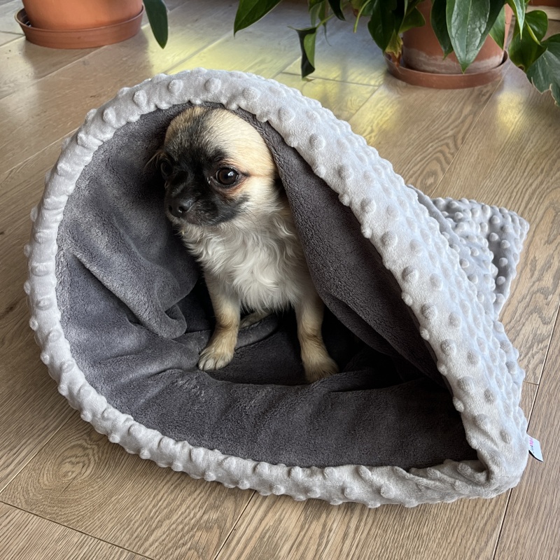 Plyšový tulipytlík s vyztuženým okrajem 65×55 cm – světle šedý minky