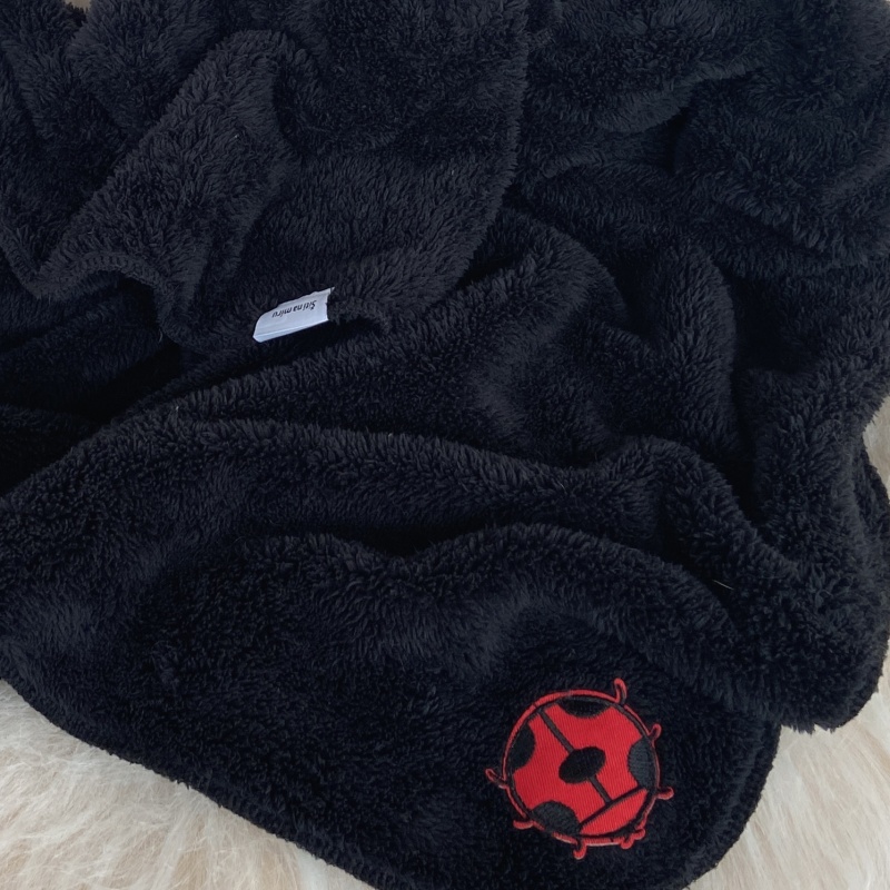 Huňatá deka pro psa 70x90 Mia, černá