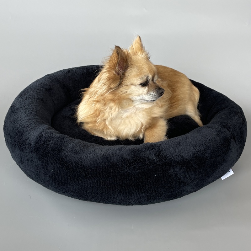 Heboučký kulatý pelíšek Tedík 50 cm – černý