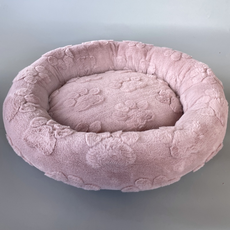 Luxusní kožešinový pelíšek – Starorůžový tlapky, huňatý (průměr 50 cm)