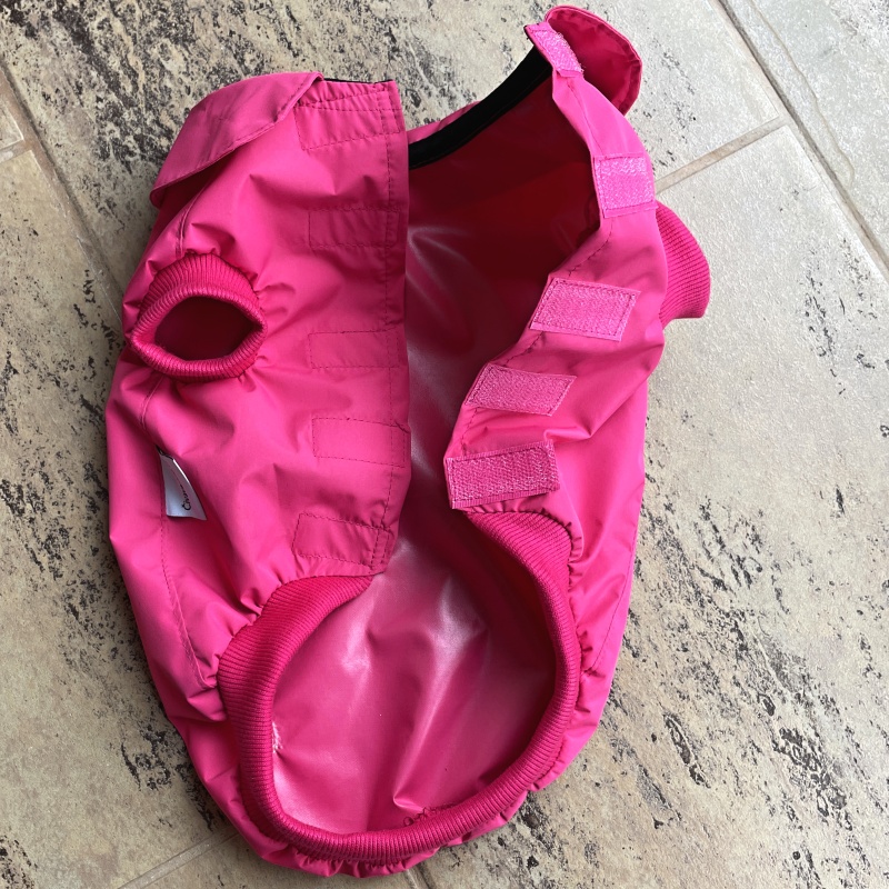 Letní pláštěnka pro psa – tenká s TPU, sytě růžová 🌧️💗