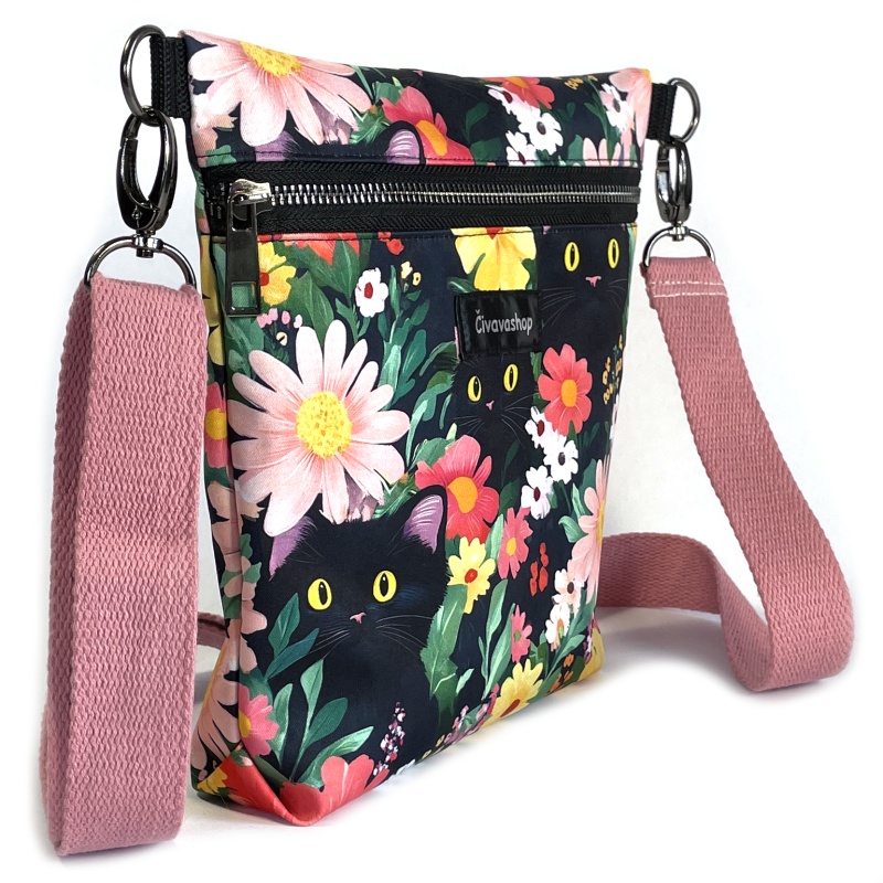 🤍 Elegantní crossbody kabelka – kočky na kvítkách