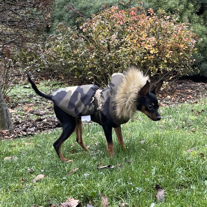 🖤 Zimní kabátek s odepínací kapucí a beránkem uvnitř- khaki kamufláž