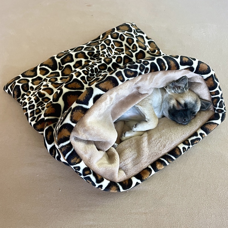 Plyšový tulipytlík s vyztuženým okrajem 65×55 cm – cappuccinová žirafa