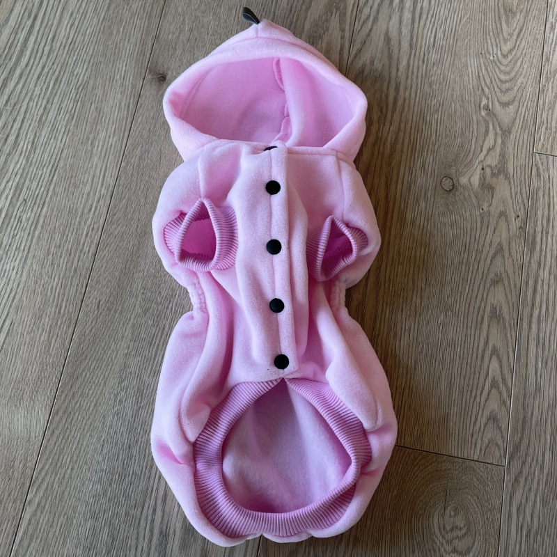 🩷 Růžový fleecový kabátek pro fenky – hřejivý, jemný a dokonale padnoucí, baby růžový